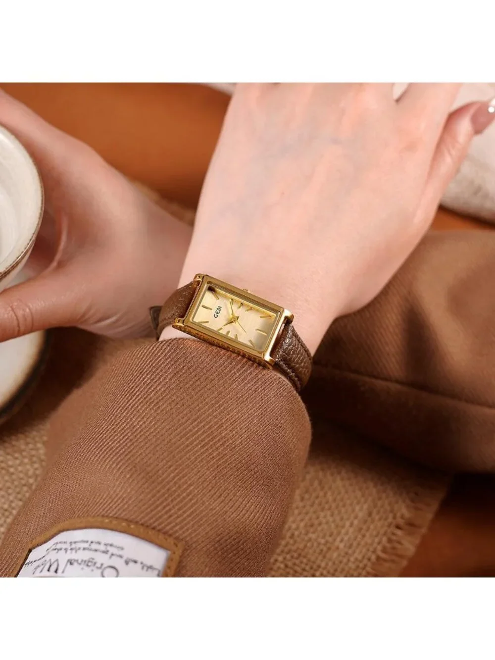 Women's Brown Gold Analog Quartz Ultra-Thin Rectangle Vintage Square Wrist Watch